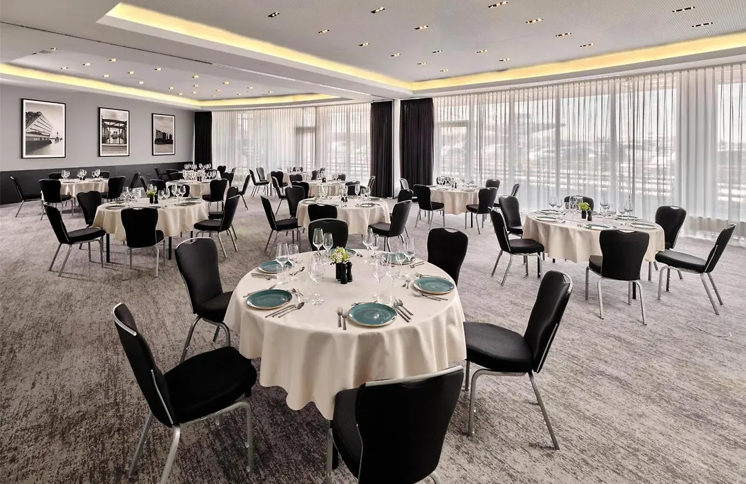 Radisson Blu Hotel, Hamburg Airport-1
